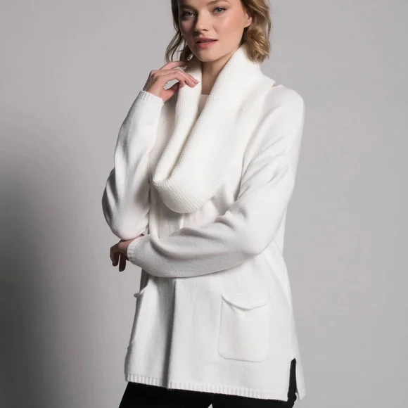 Piccadilly Canada Sweater - Picture 2 of 6